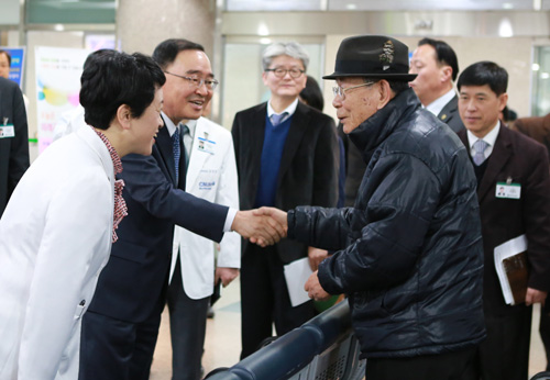 정홍원 총리, 집단휴진 의료공백 상황 점검