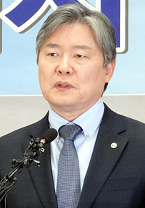 노환규 "오늘도 협상 진행 중…상당부분 진전"