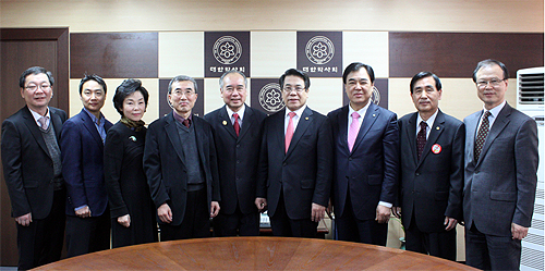 조찬휘 회장, 테라 전 태국약사회장과 환담