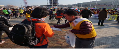 경북마퇴본부, 벚꽃마라톤대회서  마약퇴치 캠페인