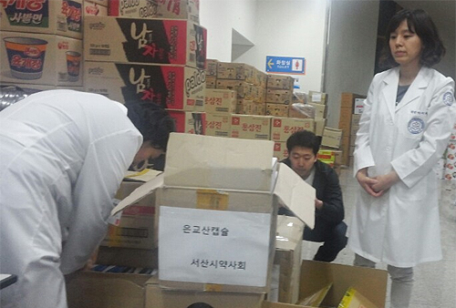 세월호 봉사약국에 도움의 손길 이어져