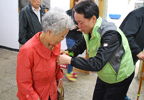 심평원 광주지원, 어버이날 맞아 어르신 감사행사