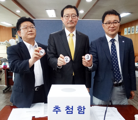 의협 보궐선거 1번 유태욱·2번 추무진·3번 박종훈