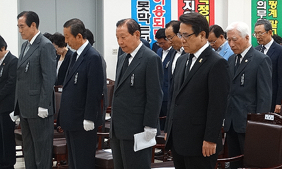 "영면하소서" 고 김명섭 회장 1주기 추모식