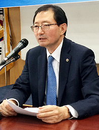 취임 1개월 추무진 의협회장 리더십 부재 '논란'