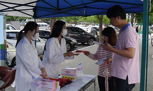 "메르스 확산방지 전선서 약국 사용설명서 찾아라"