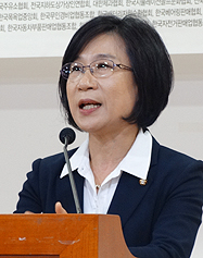 여야, 약국 등 소상공인 카드수수료 인하 '한 목소리'
