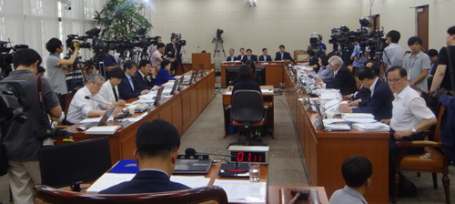 복지위, 정진엽 복지부장관 후보자 청문보고서 채택