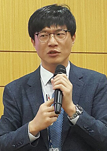 "지능형 맞춤약 프로그래머에서 헬스케스터까지"