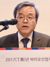 "바이오산업화 시대...연매출 1000억 10곳 나와야"