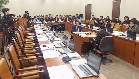복지부 "내주 문형표 면회가서 자진사퇴 종용할 것"