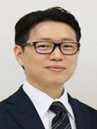입사 10년만에 등기이사 된 임종훈 한미약품 차남