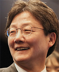 노인정액제 개선 약속 유승민, 바른정당 대선후보로