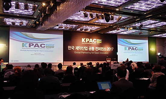 한국 제약산업의 미래, '개방형혁신'에서 답을 찾다
