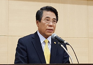 조찬휘 "안전상비약 확대 무기연기 가능성 99%"