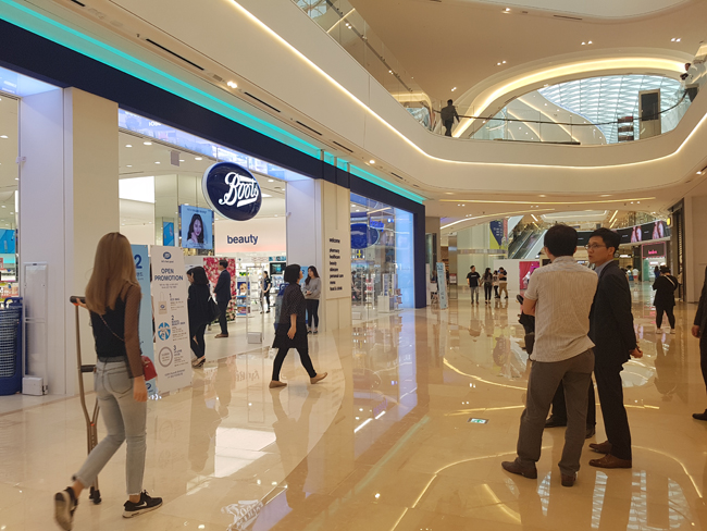 부츠(Boots), 부산 해운대에 '약국 없는' 3호점 오픈