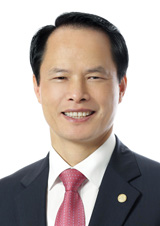 나눔실천 장관상 받는 이재경 약사·우인균 한의사 