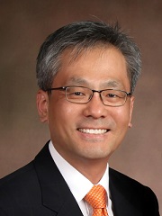 에스티팜 각자대표 체제…임근조·김경진 투톱