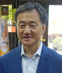 박능후 "의약품·의료기기 육성위한 지원 강화해야"