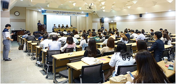 "신약개발 전주기 참여"…젊은약사의 제약사 이야기