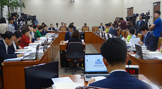 '문케어' 재정논란...적정수가에 블랙리스트까지