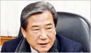 "삭발로, 단식으로 18년"…물러나는 황치엽 회장
