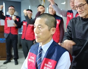 "복지부, 의협 비대위 삭발에도 문케어 태도 안일"