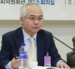 휴일 약국서 약 구하지 못한 37% "그냥 참았다"