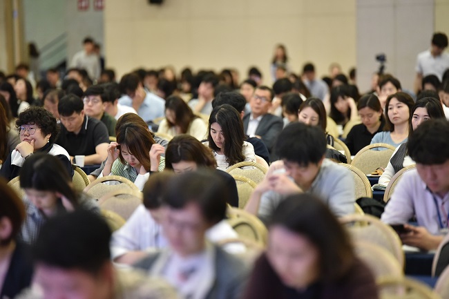 "품목갱신, 실제 유통자료로 판단…사후관리 연동 점검"