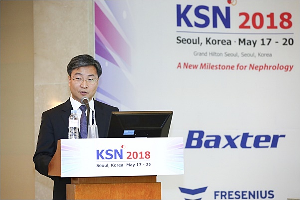 박스터 신제품 테라노바, 신장학회 심포지엄서 소개