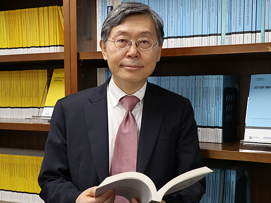 조흥식 원장 "팩트 입각한 실사구시 연구에 방점"