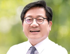 서울대 강대희 총장후보 사퇴…성희롱·논문표절 논란 
