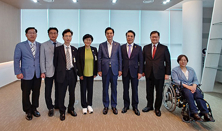 약사회, 식약처와 위해의약품 발생 협조체계 구축