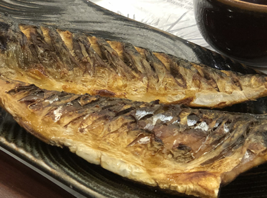 먹쓰 | 번화가에서 만나는 짭쪼름한 '바다의 맛'