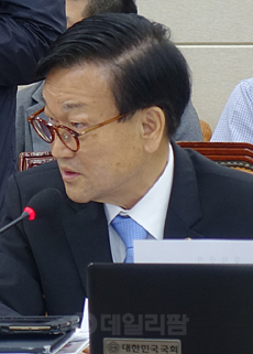 "공단, 성추행·음주운전 징계 직원 성과금 3억원 지급"