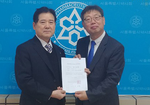 [서울] "약국 방문유세"…후보 3인 선거운동 돌입