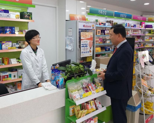 최광훈, '성희롱 제로 팜'으로 여성안심 약국 추진