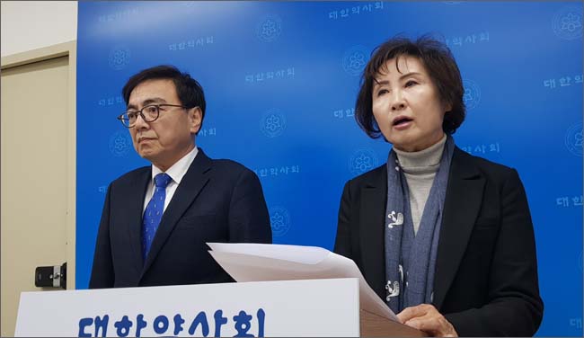 박근희·한동주 공조…"양덕숙 자진 사퇴하라"