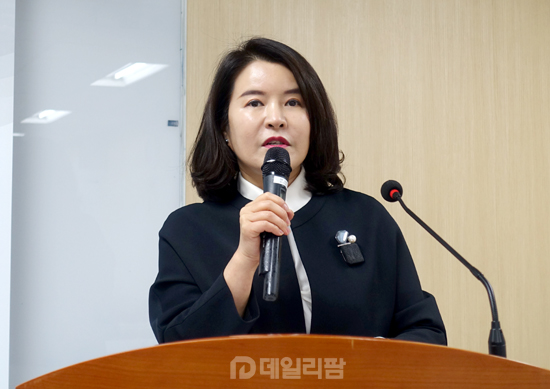 허윤정 연구소장, 공·사의료보험 연계법 지원사격