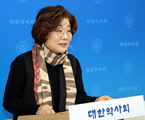 약사회 "조찬휘 집행부가 정말 잃어버린 6년인가?"