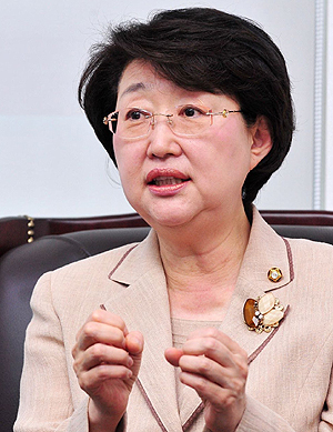 '의료기관안전기금' 신설 추진…비상벨 등 설치 지원