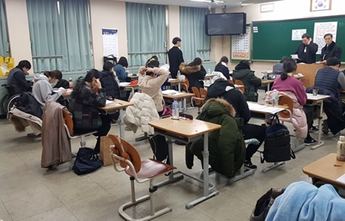 "약사국시 난이도 조절"…합격률 소폭 하락 전망  