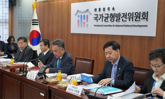지방 의약대, 지역학생·저소득층 30% 의무 선발