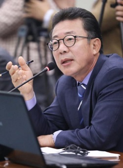 "국내 초미세먼지 조기사망자 연간 1만2천명"