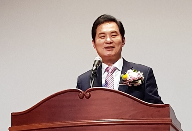 류영진 "국민에 도움되는 길 가겠다"…출마 공식화