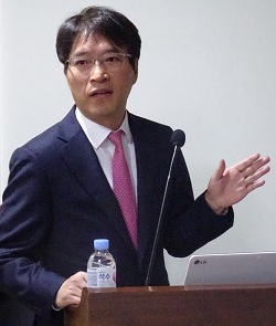 염 변경 브레이크 건 대법원…법조계는 "탈출구 있다"