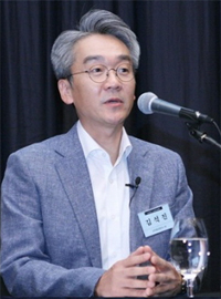김석진 바이오일레븐 소장, '대변 통한 의료사업' 강의