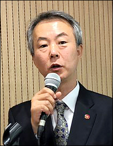 국내 6개월 이상 거주 외국인·재외국민 건보 '당연가입'