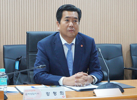 "가입자, 재정 방어 요구…수가 인상분에 동의 못했다"