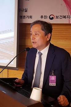 아픈 손가락 꺼낸 의료계 "면허기구 만들어 자율징계"